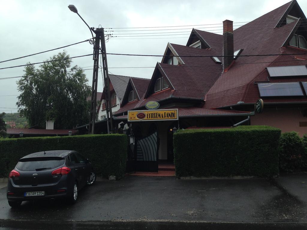 Juhasz Fogado Bed & Breakfast Fonyód Exterior foto